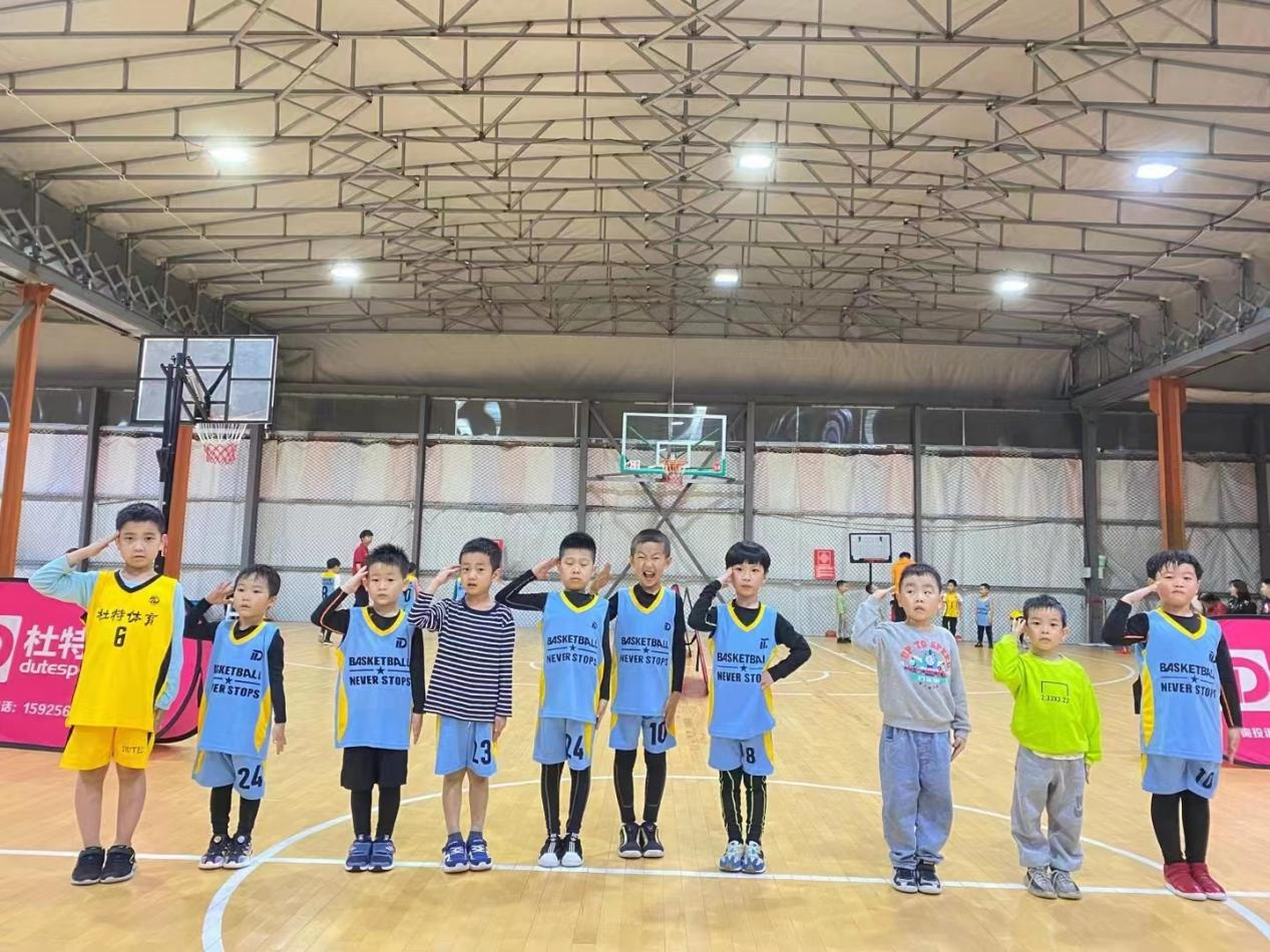 青春“籃”不住——杜特籃球錢江商城校區(qū)火熱招生中！
