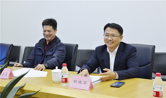 拱墅區(qū)副區(qū)長程曉東一行蒞臨建華文創(chuàng)集團調研交流