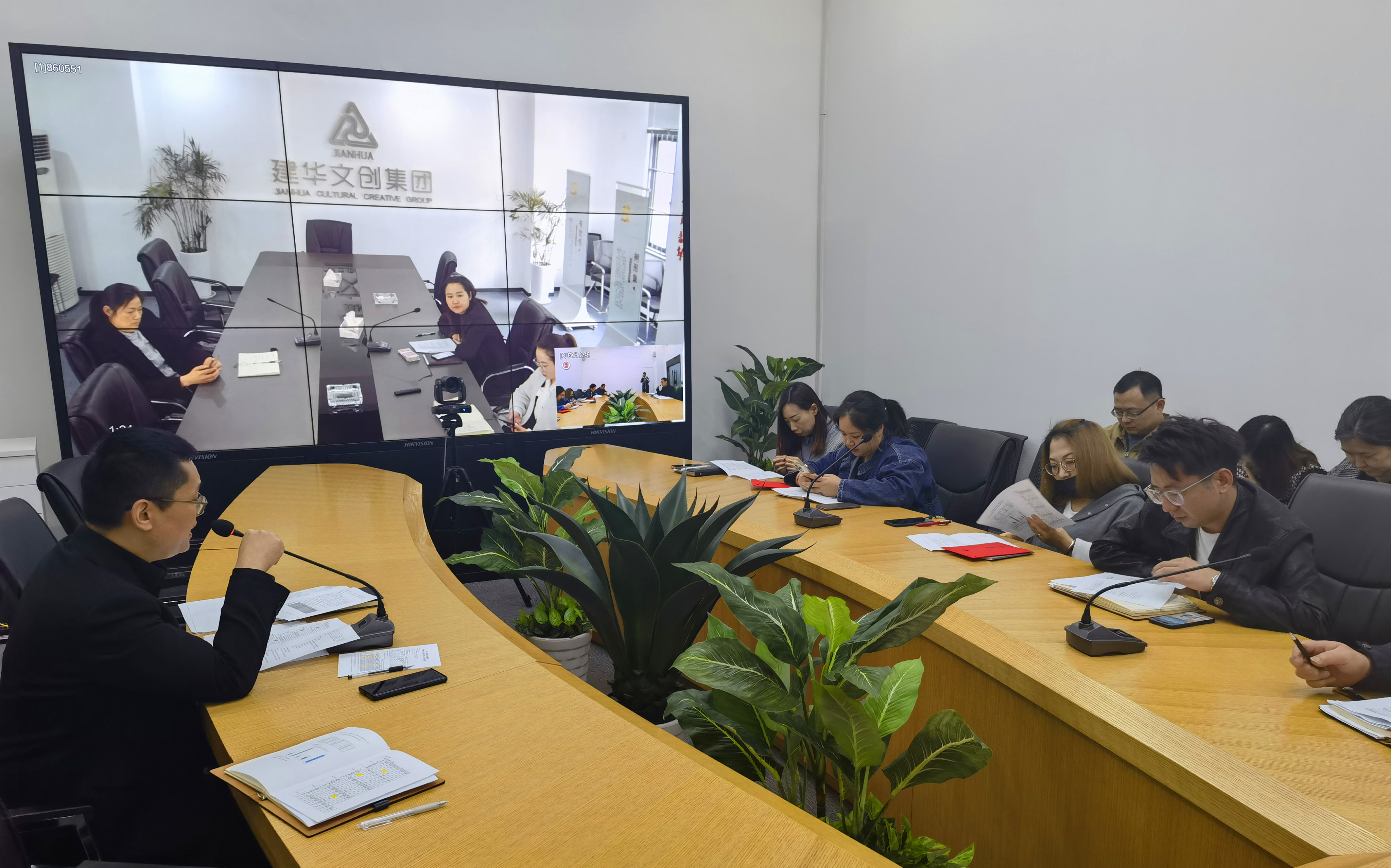 表彰先進(jìn)鼓干勁 激勵(lì)斗志創(chuàng)佳績