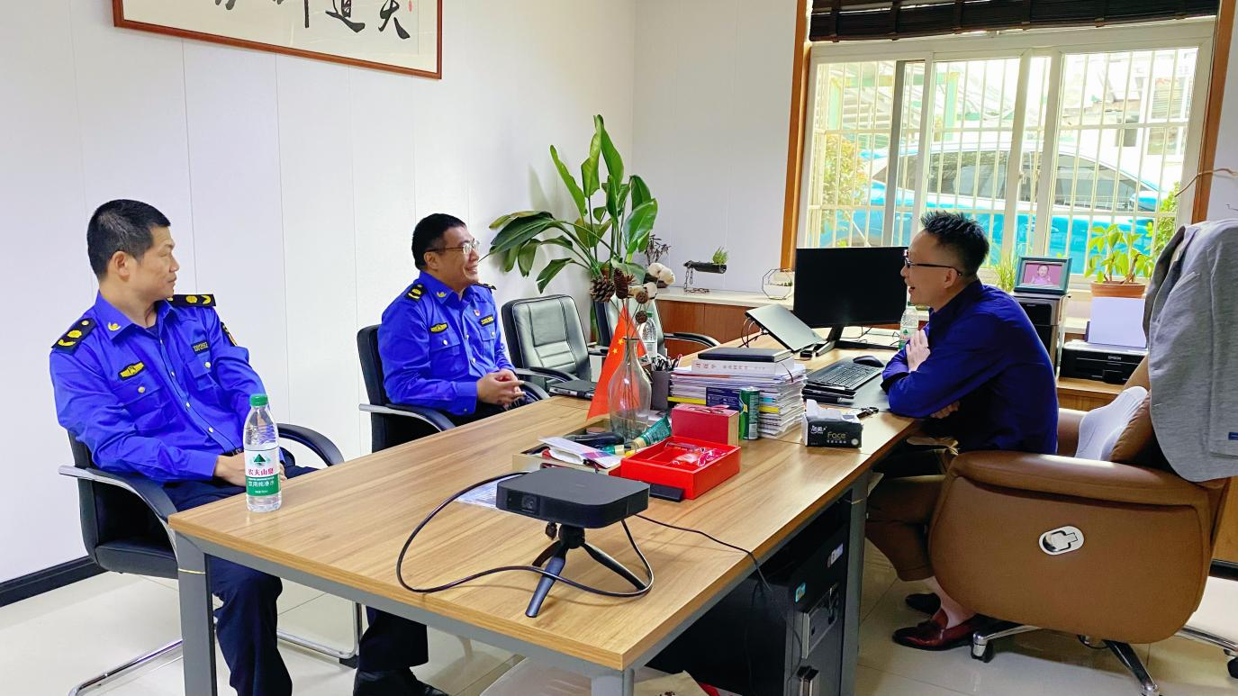 履新訪企聽心聲！大關(guān)執(zhí)法中隊拜訪錢江商城共商發(fā)展