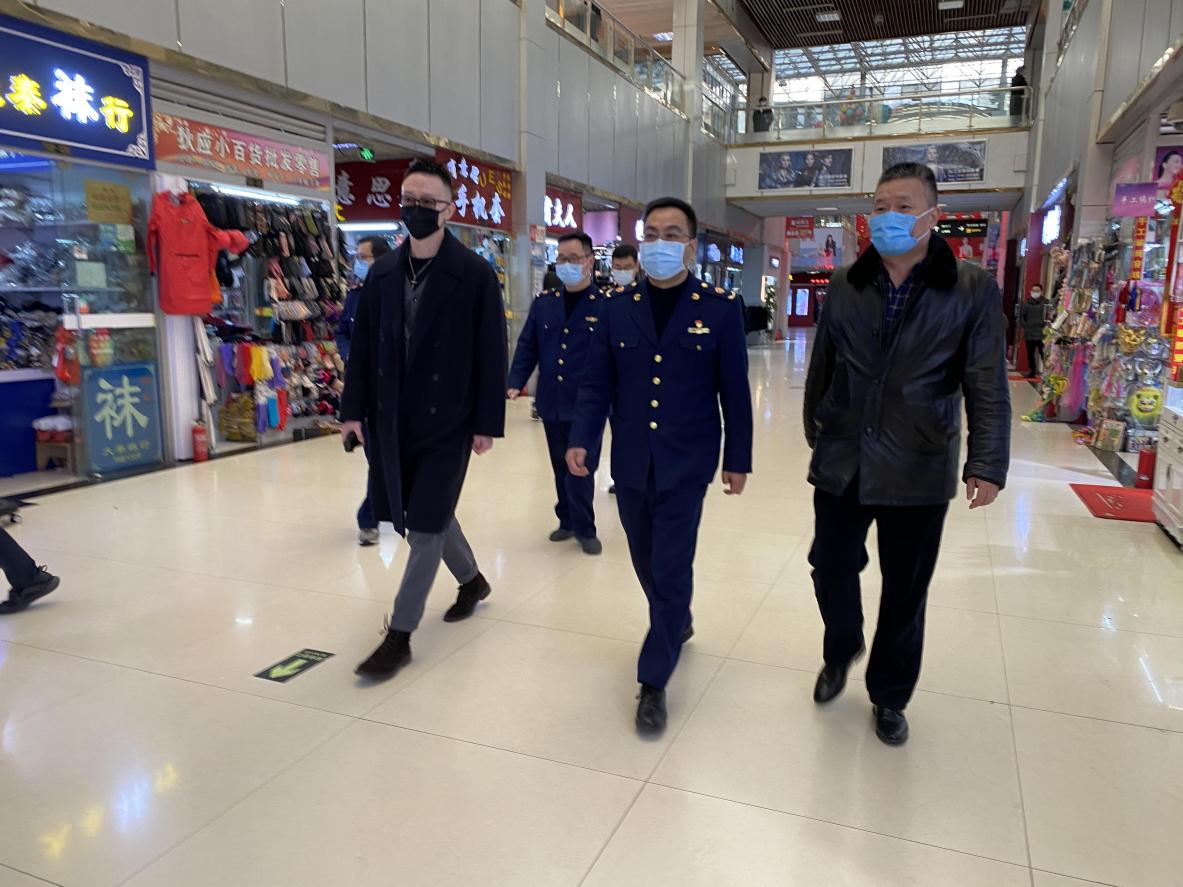 拱墅區(qū)市場監(jiān)管局黨委書記、局長趙斌蒞臨錢江商城 檢查疫情防控工作