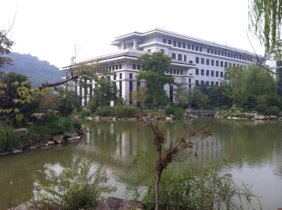 水晶城參加杭州市企業(yè)工會主席班培訓 (1).jpg