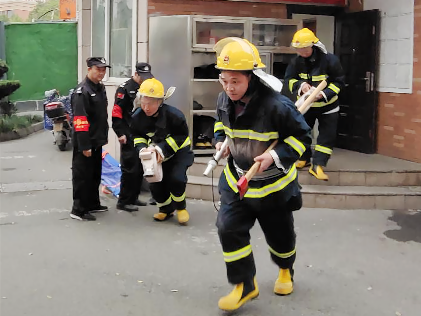 換裝增援.png 換裝增援.png